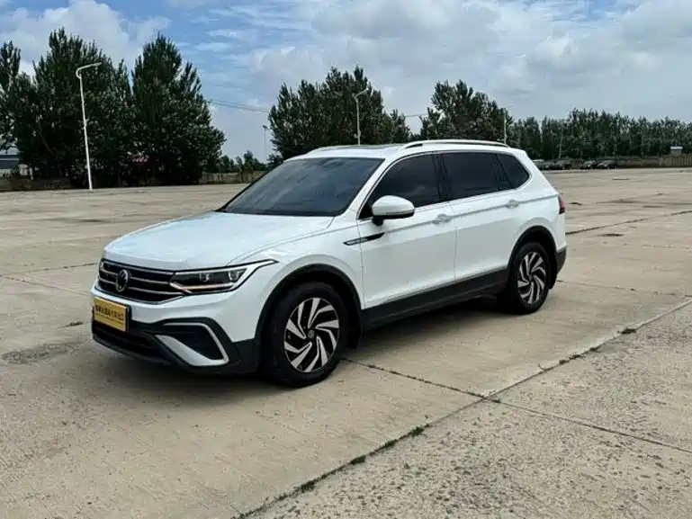 Volkswagen Tiguan L 2023