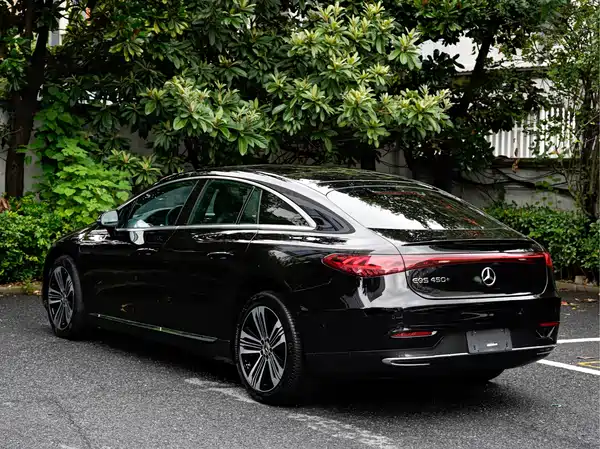 Mercedes-Benz EQS 2023