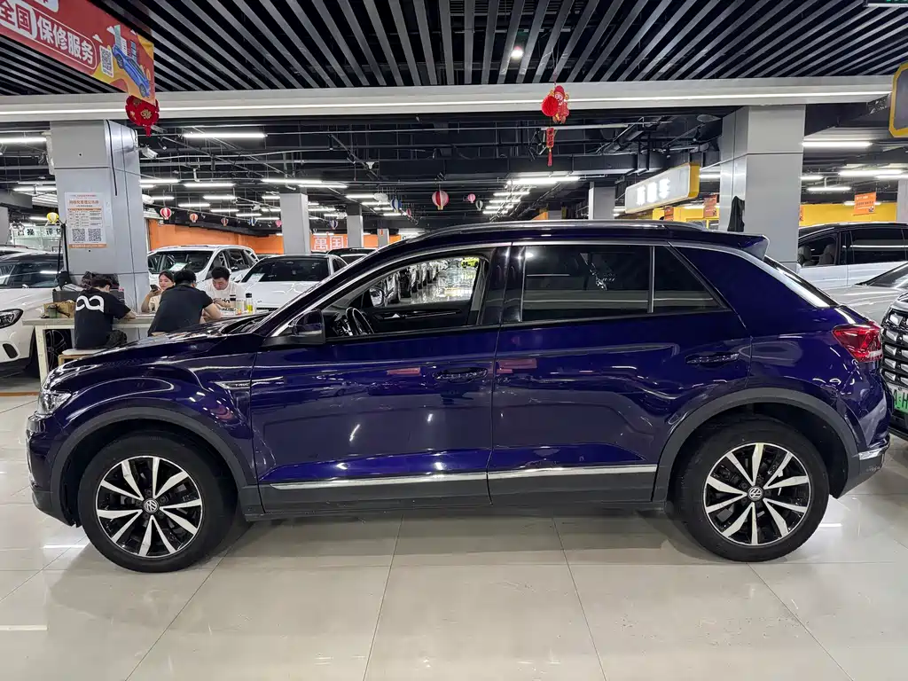 Volkswagen T-Roc 2019 — фото 3