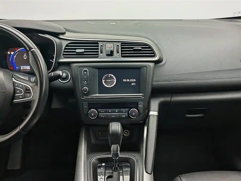 Renault Kadjar 2016 — фото 12
