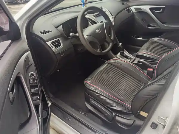 Hyundai Elantra Langdong 2016