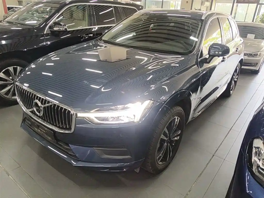 Volvo XC60 2018 — фото 2