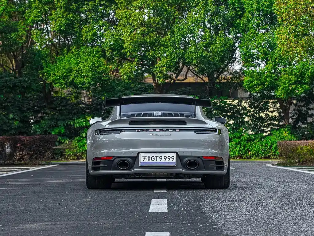 Porsche 911 2021 — фото 14