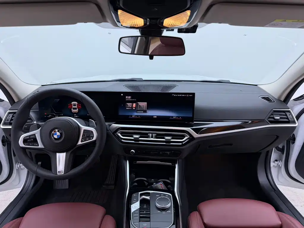 BMW 3 Series 2023 — фото 10