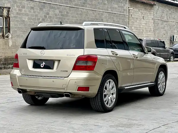 Mercedes-Benz GLK-Class 2012