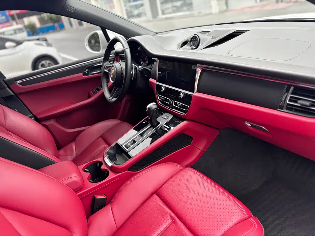 Porsche Macan 2022 — фото 11