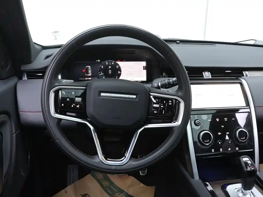 Land Rover Discovery Sport 2023 — фото 28