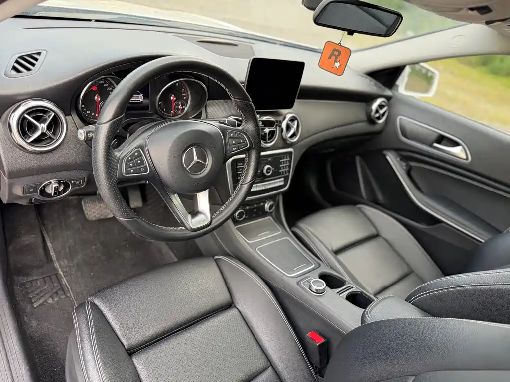 Mercedes-Benz GLA 2018 — фото 8