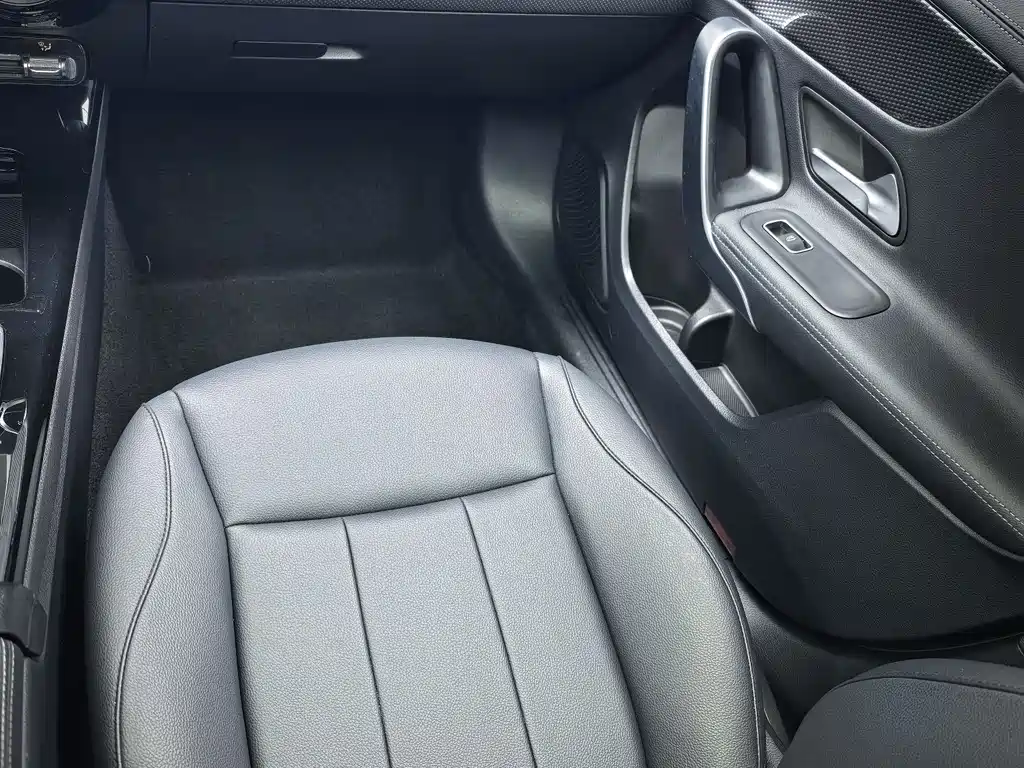 Mercedes-Benz A-Class 2023 — фото 15
