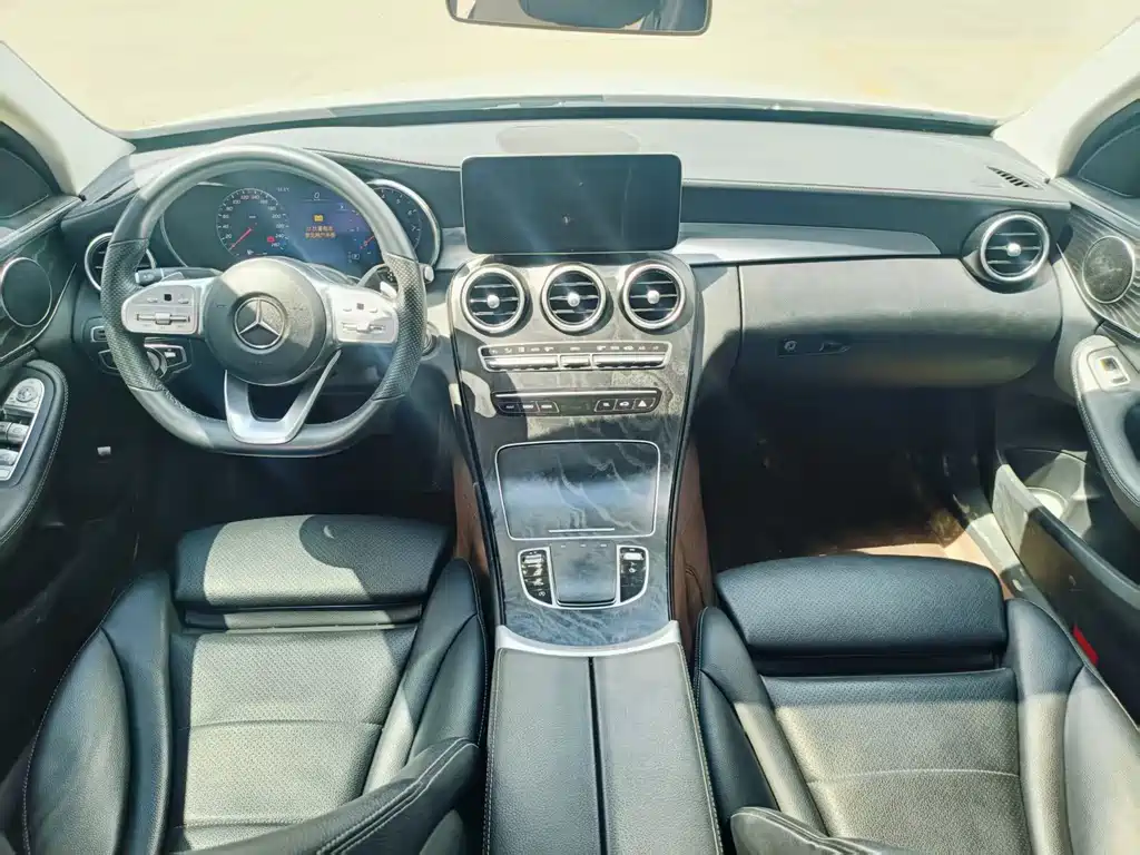 Mercedes-Benz C-Class 2020 — фото 6