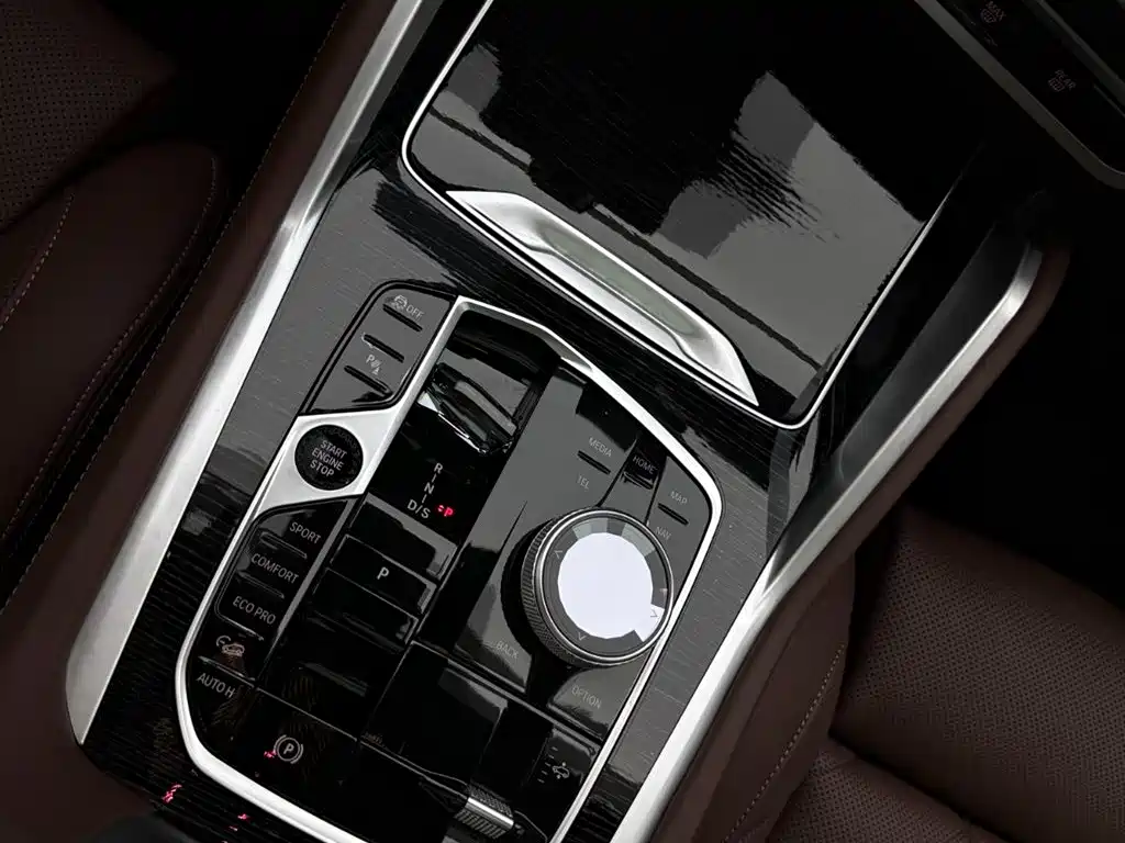 BMW X6 2025 — фото 12