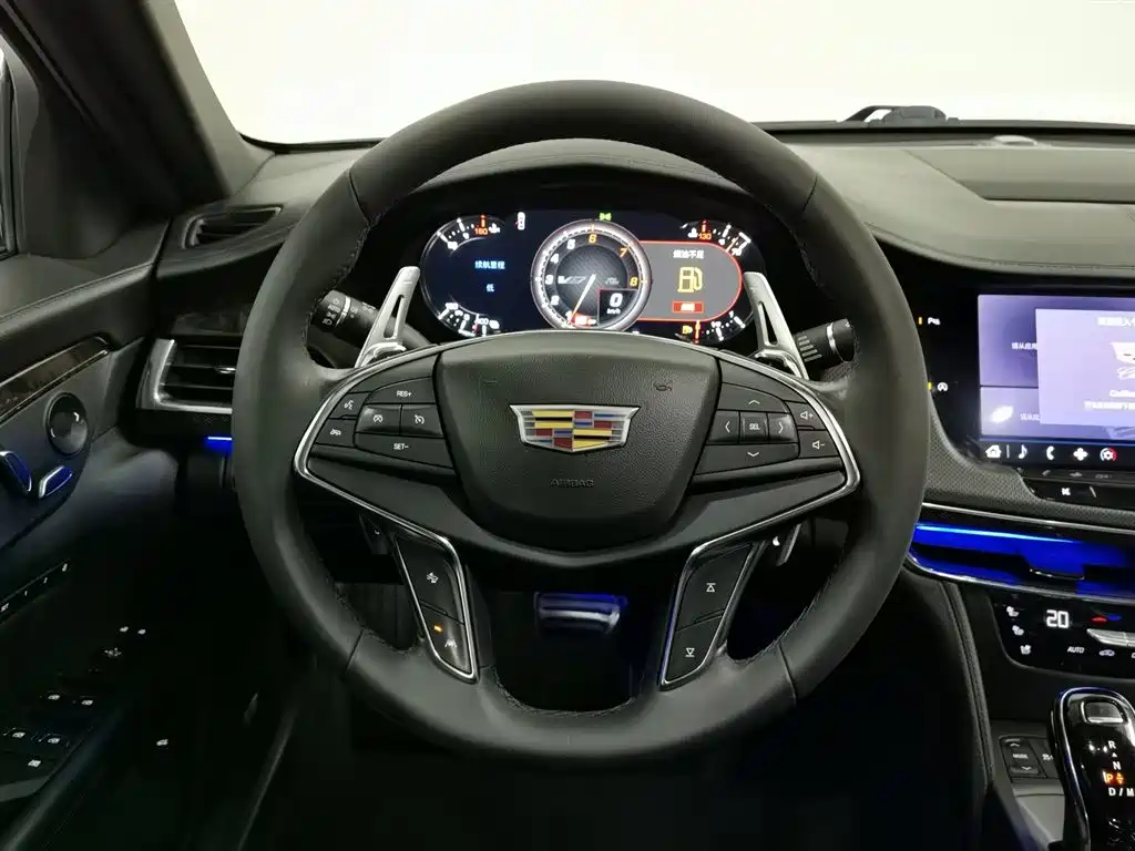 Cadillac CT6 2021 — фото 11