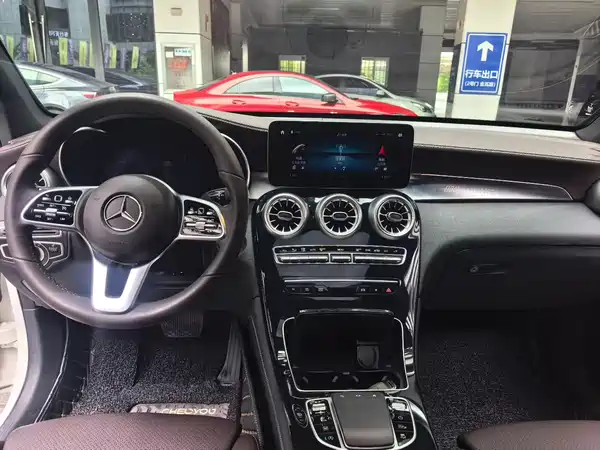 Mercedes-Benz GLC 2022