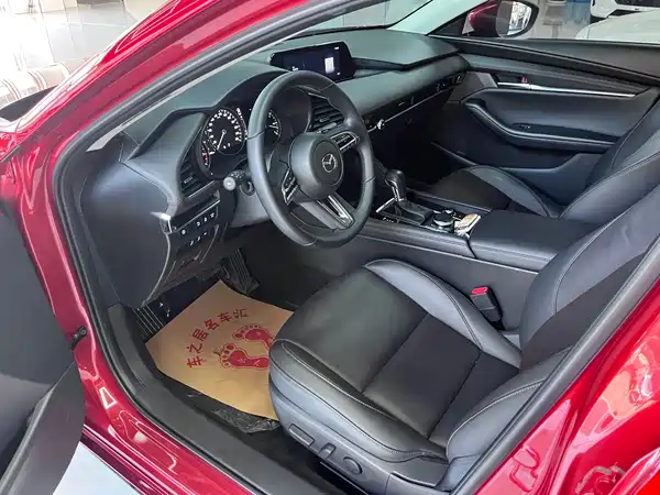 Mazda 3 Axela 2023