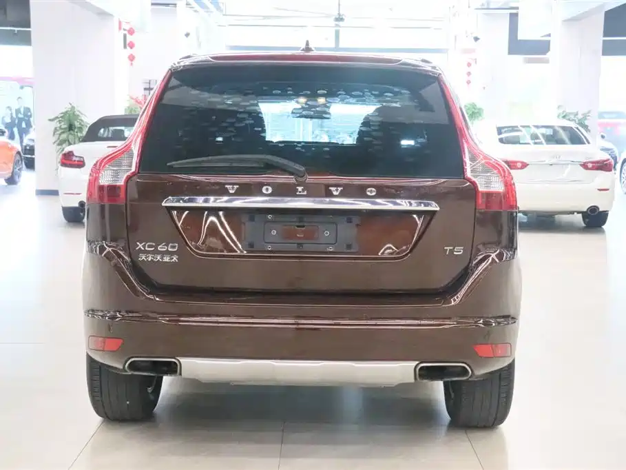 Volvo XC60 2016 — фото 4