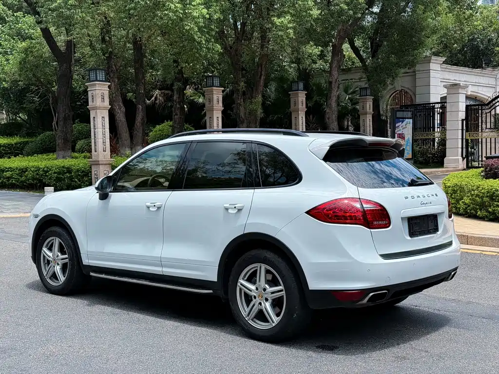 Porsche Cayenne 2014 — фото 7
