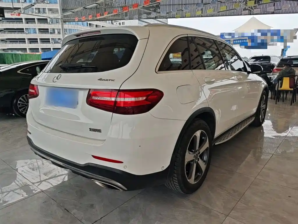 Mercedes-Benz GLC 2017 — фото 7