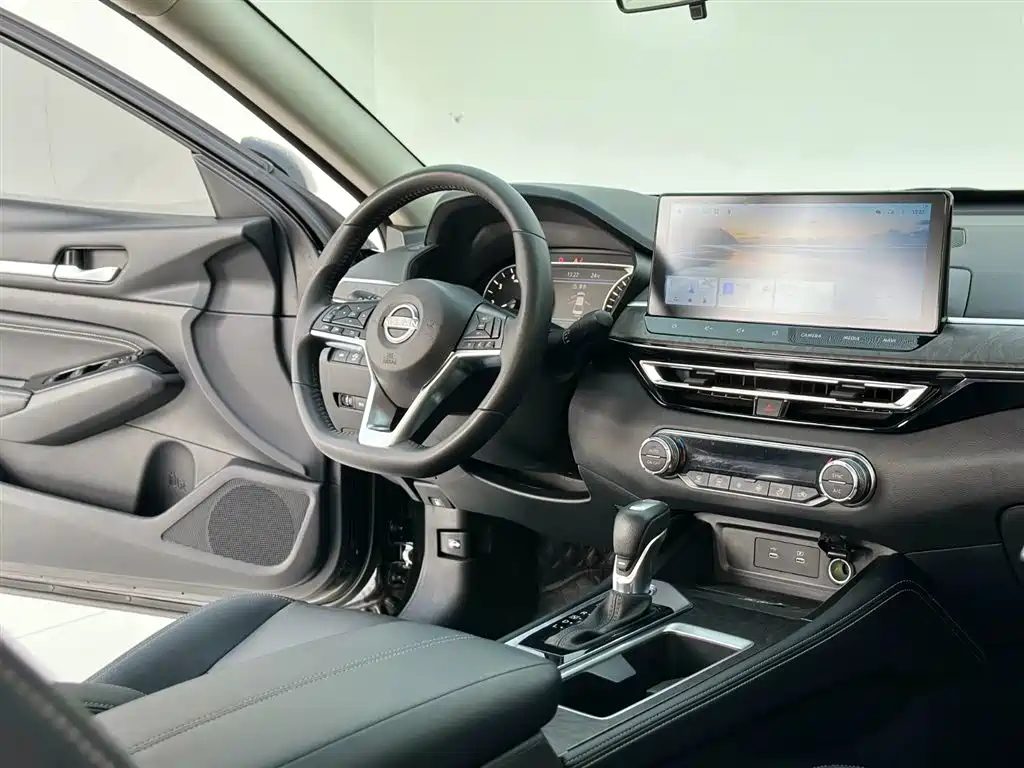 Nissan Teana 2023 — фото 16