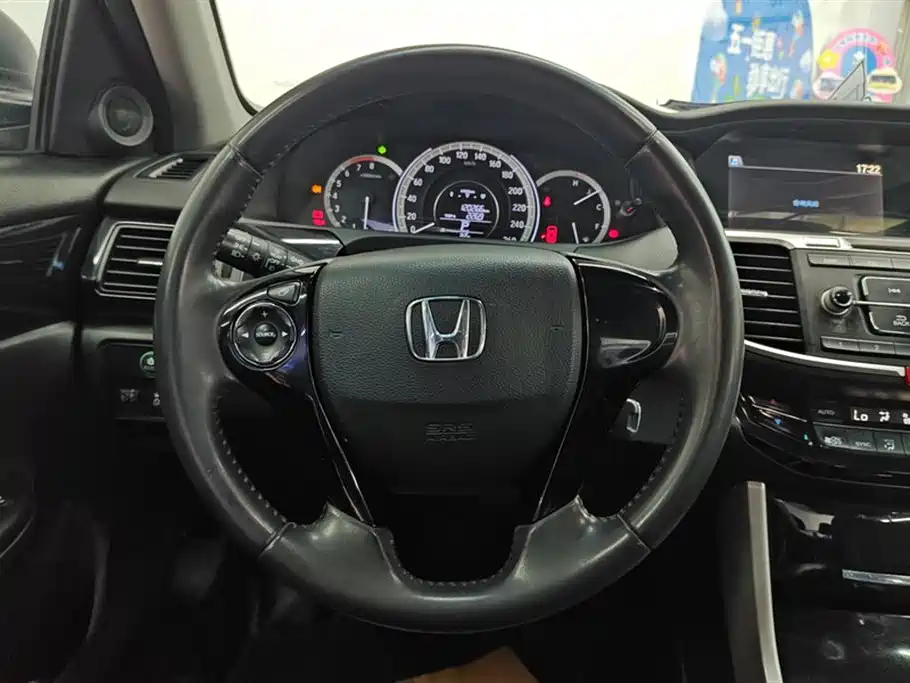 Honda Accord 2016 — фото 15
