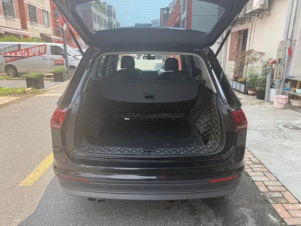 Volkswagen Tiguan L 2019 — фото 16