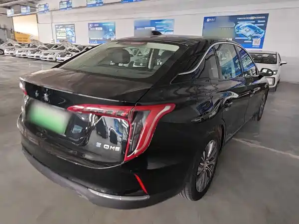 Hongqi E-QM5 2022