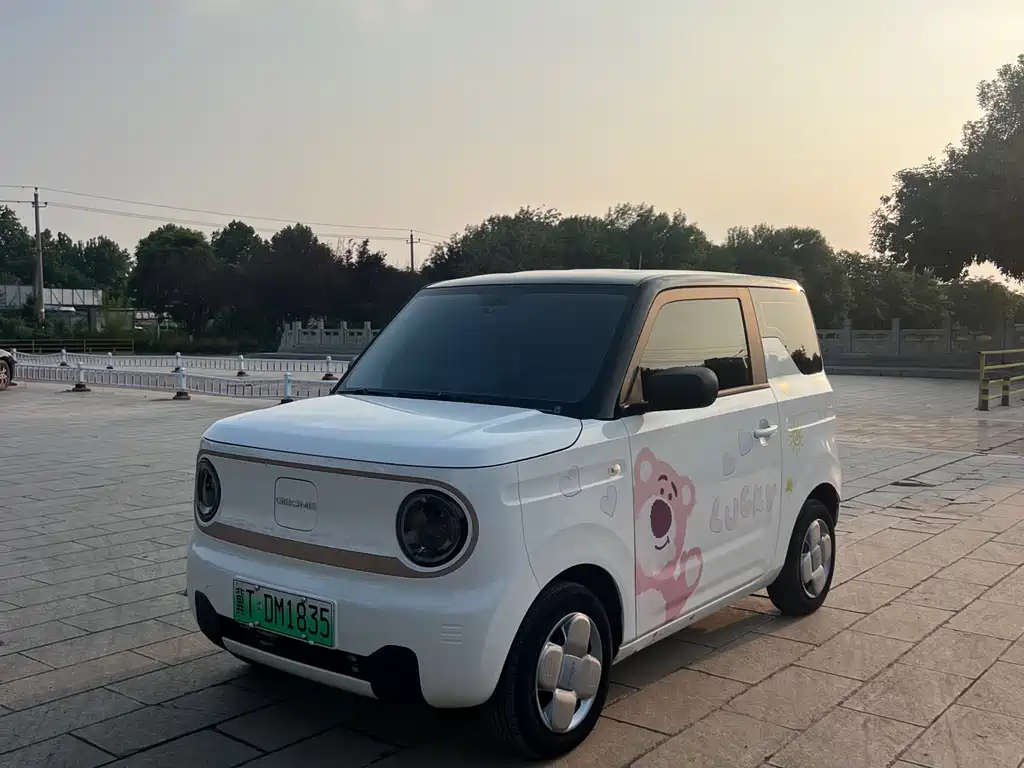 Geely Galaxy Panda 2023