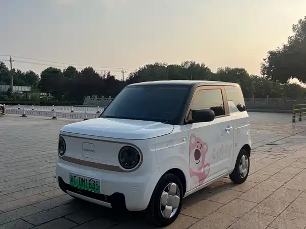 Geely Galaxy Panda 2023