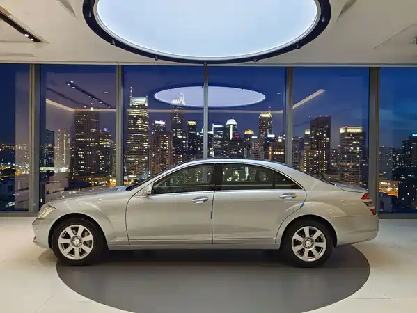 Mercedes-Benz S-Class 2008