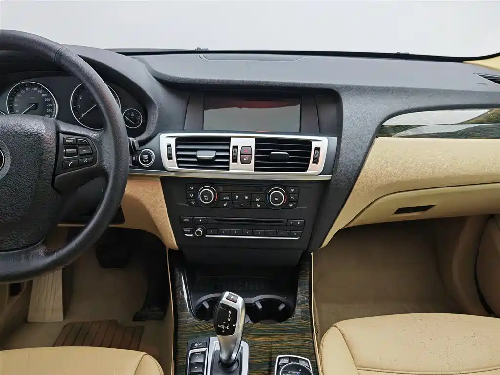 BMW X3 2014 — фото 12