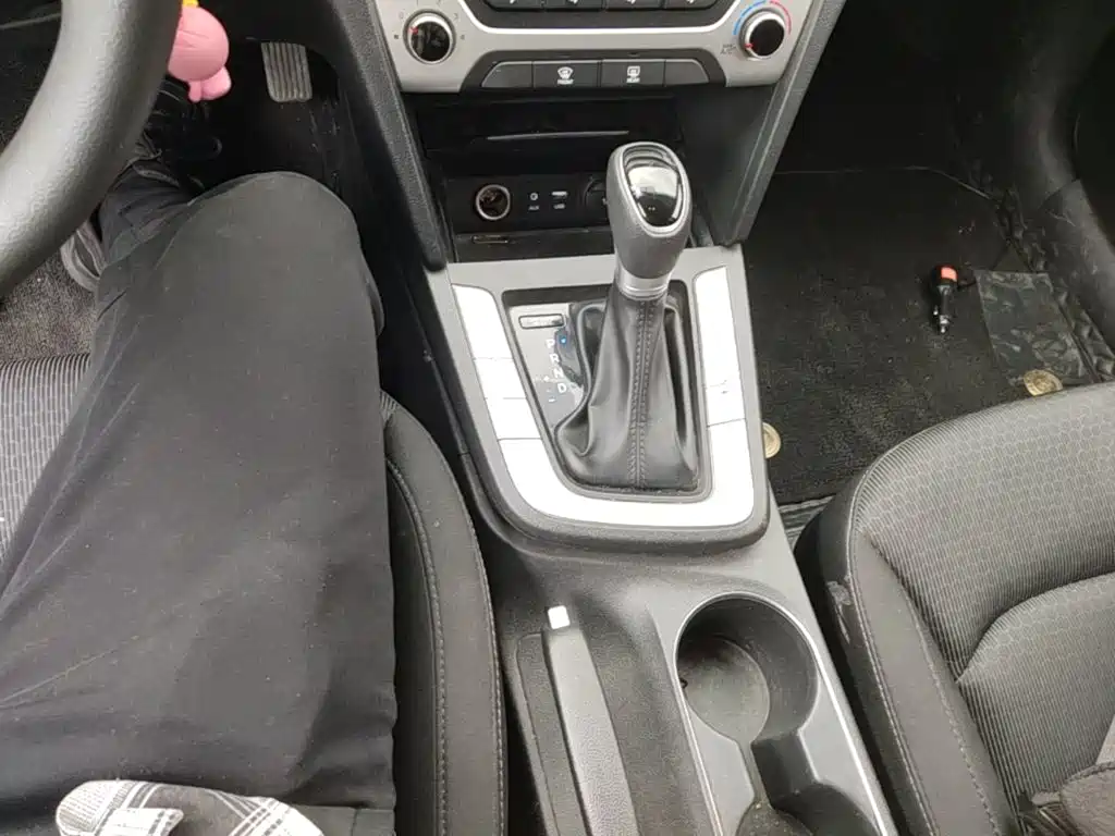 Hyundai Celesta 2016 — фото 10