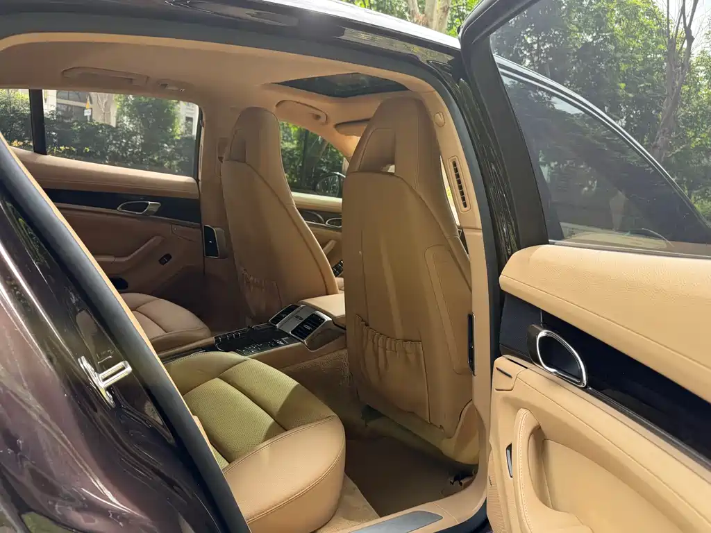 Porsche Panamera 2015 — фото 10