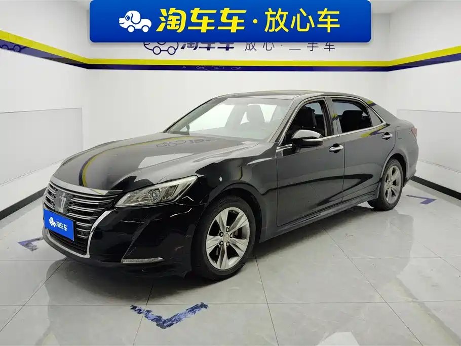 Toyota Crown 2016