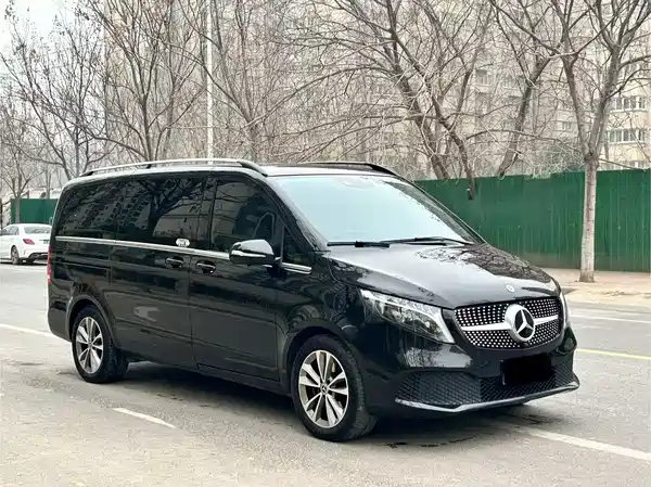Mercedes-Benz V-Class 2023