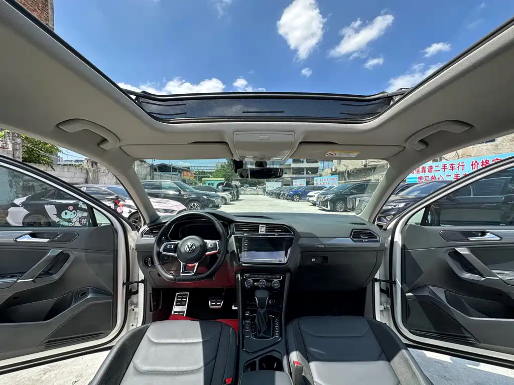 Volkswagen Tiguan L 2021 — фото 10