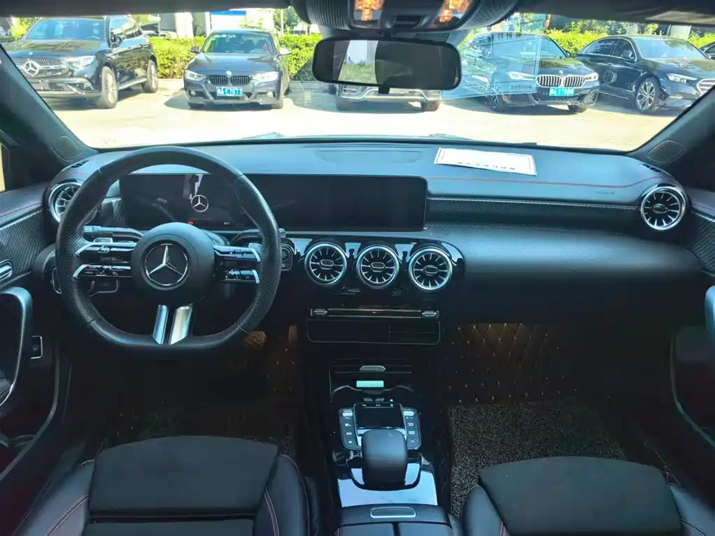 Mercedes-Benz A-Class 2023 — фото 10