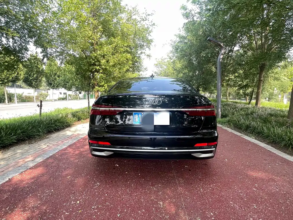 Audi A6L 2023 — фото 4