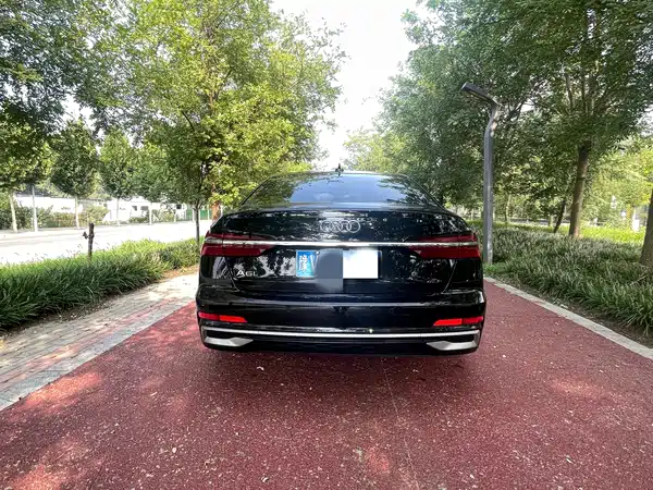Audi A6L 2023