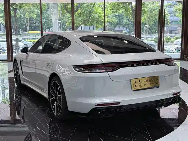 Porsche Panamera 2015