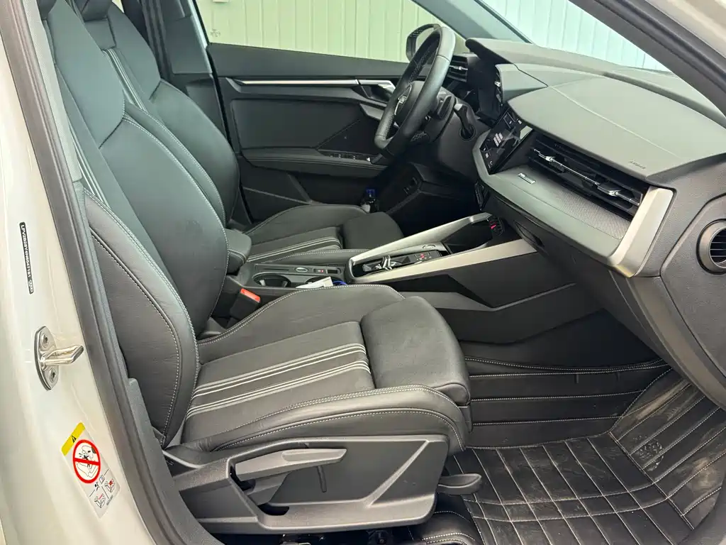 Audi A3 2022 — фото 30
