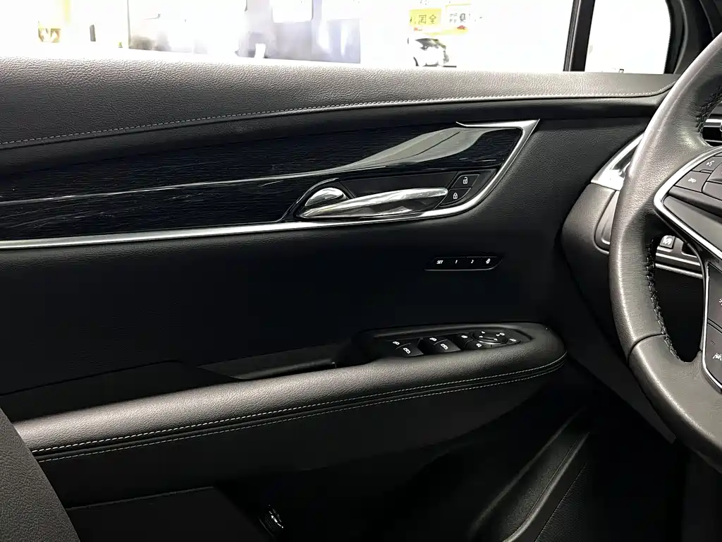 Cadillac XT5 2022 — фото 26