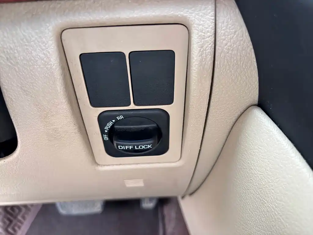 Toyota Land Cruiser 2015 — фото 15
