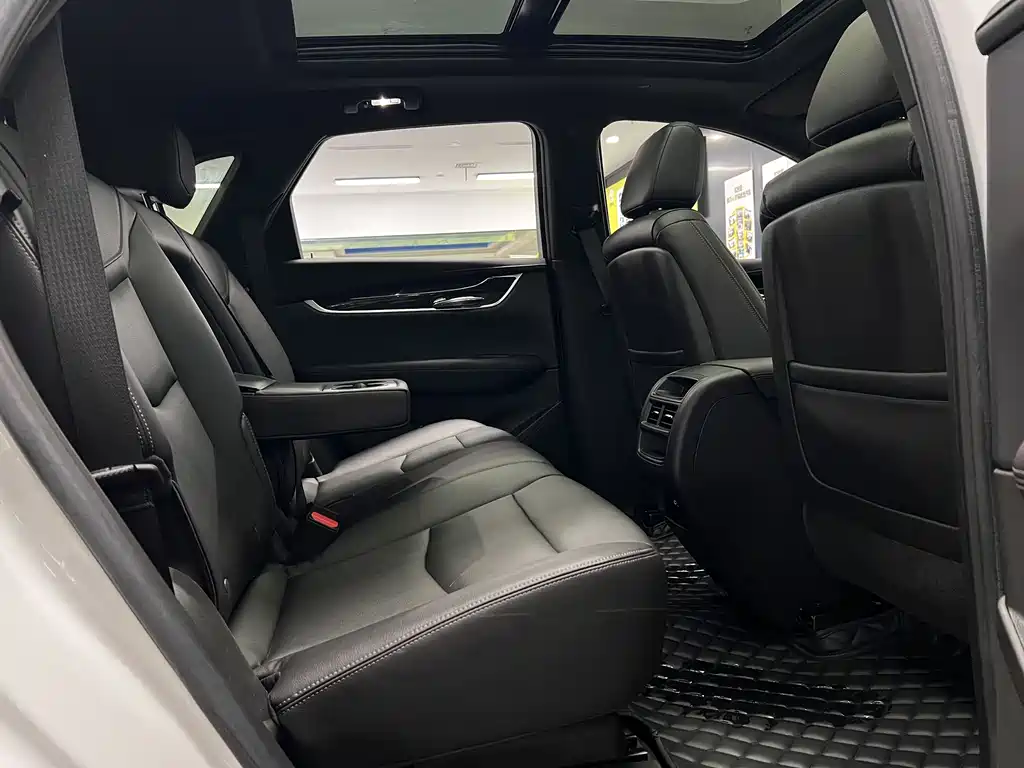 Cadillac XT5 2022 — фото 20