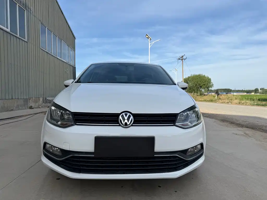 Volkswagen Polo 2017 — фото 2