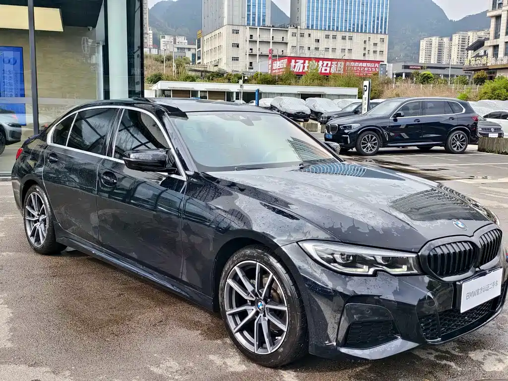 BMW 3 Series 2021