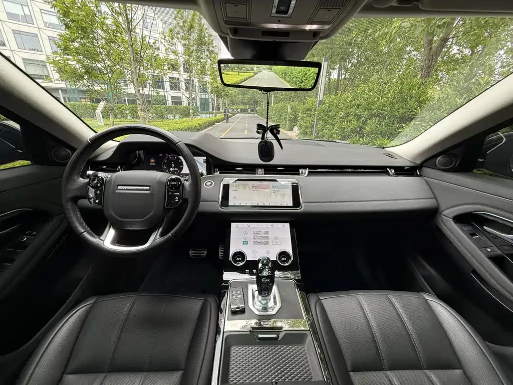 Land Rover Evoque 2021 — фото 5