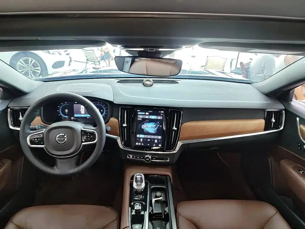 Volvo S90 2025 — фото 10