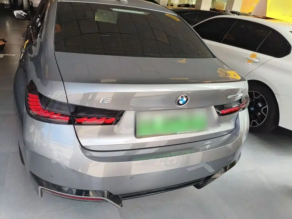 BMW i3 2023