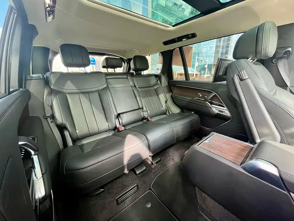 Land Rover Range Rover 2022 — фото 12