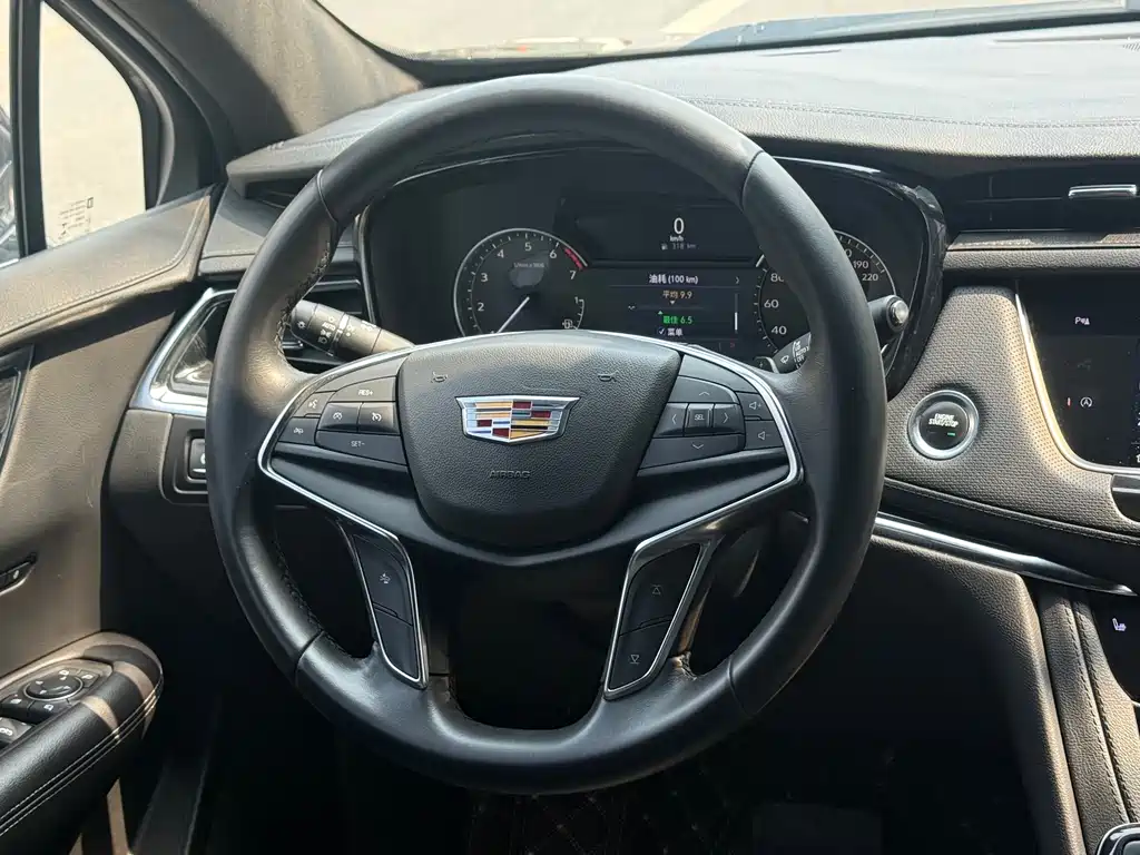 Cadillac XT5 2021 — фото 16
