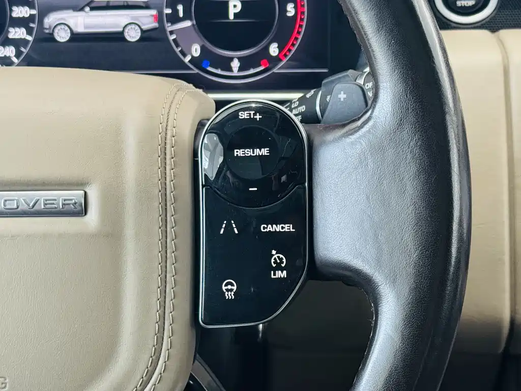 Land Rover Range Rover 2018 — фото 27